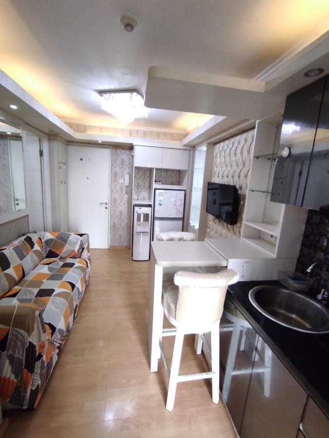 Apartemen Bassura City By Maezura Property Джакарта Екстериор снимка